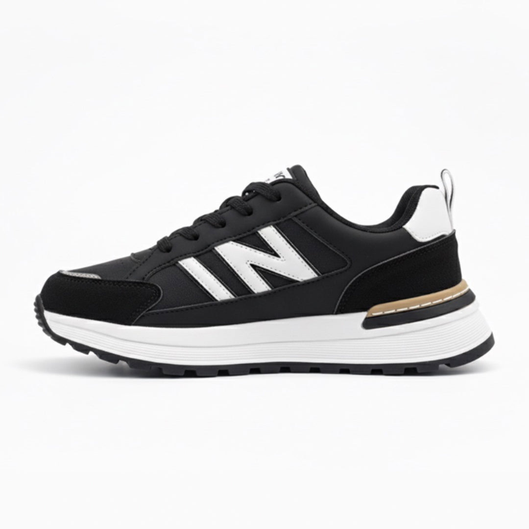 Kicks Night Runner - Black/White - 075