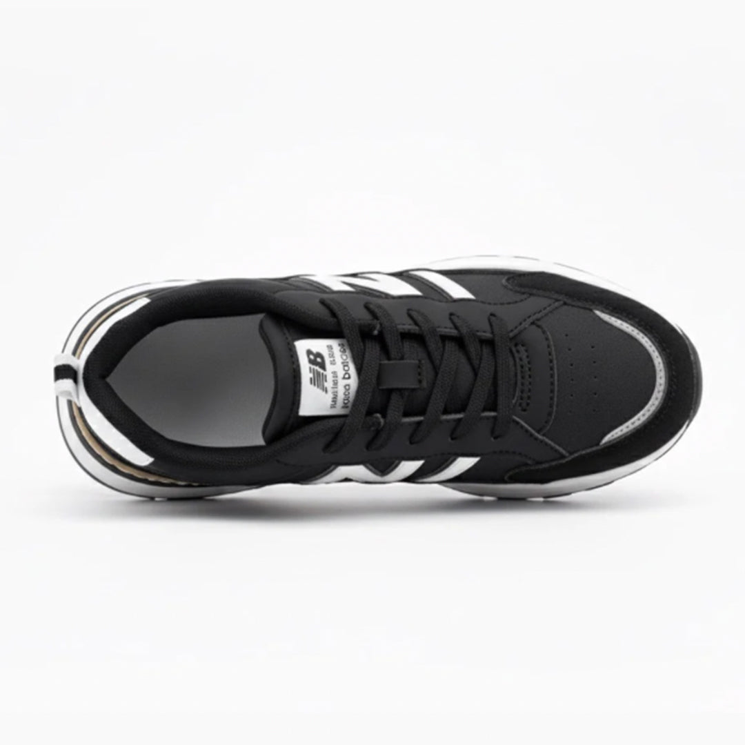 Kicks Night Runner - Black/White - 075