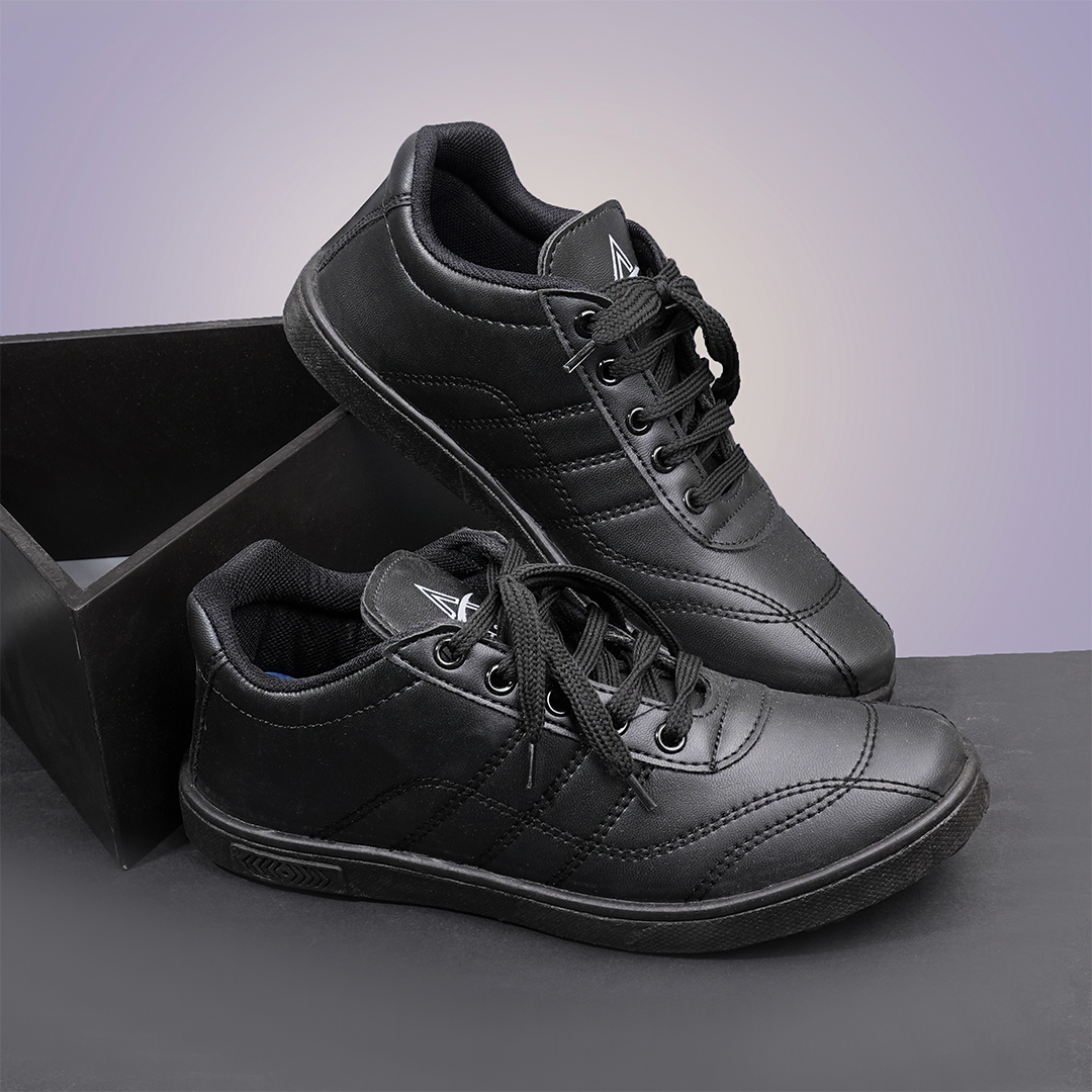 Onyx Stiched Sneaker Black - 049