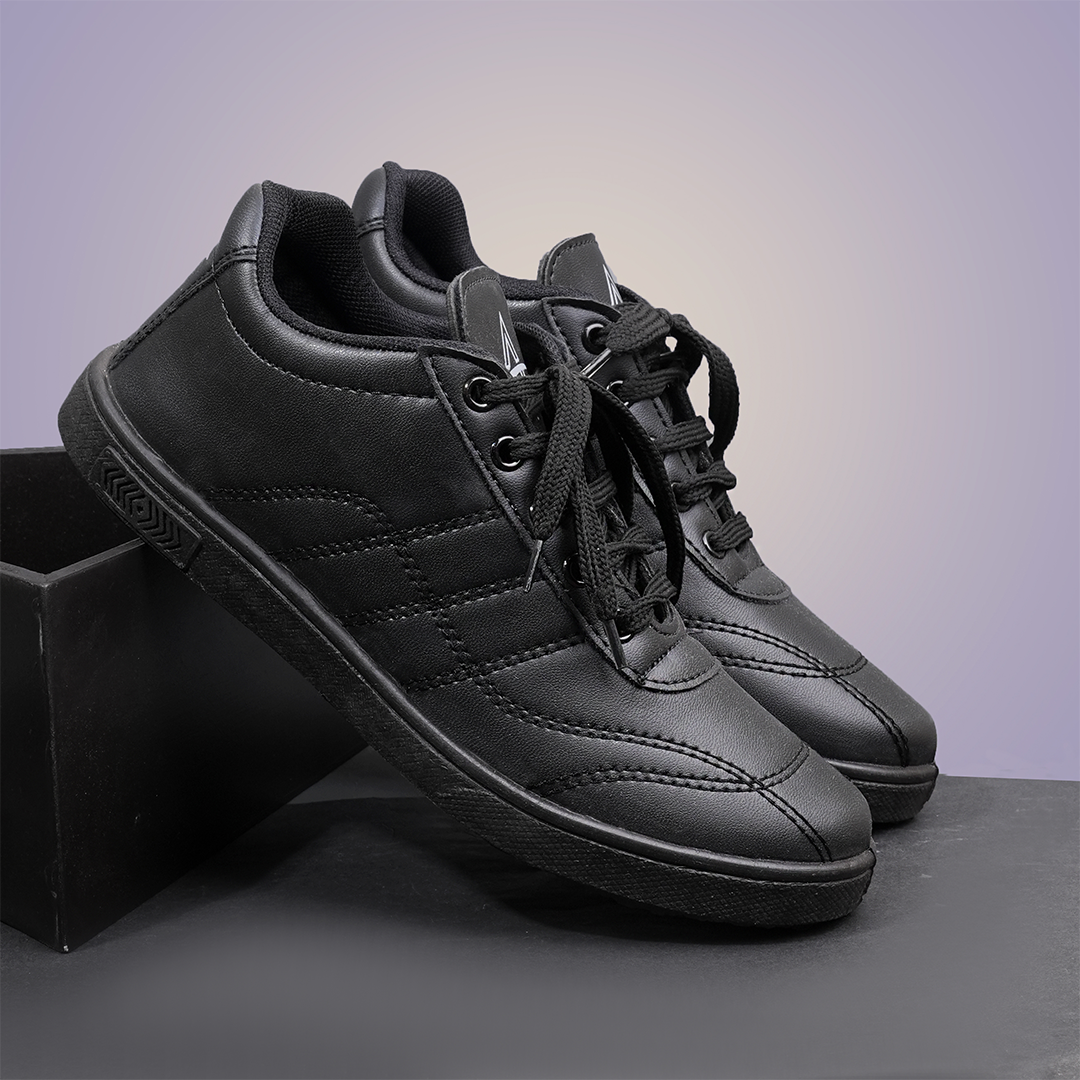Onyx Stiched Sneaker Black - 049