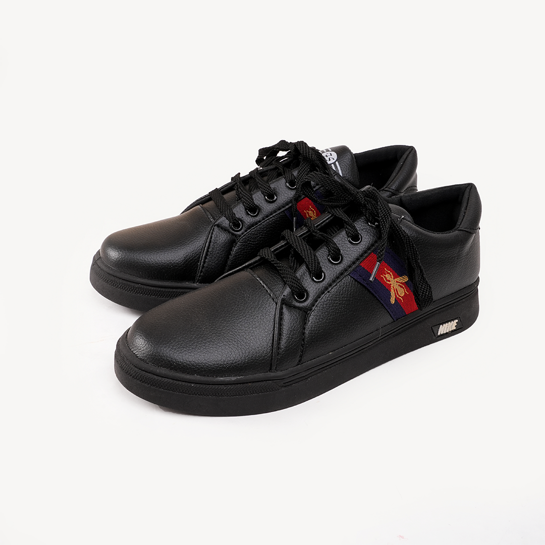 Buzz-Line Black Sneaker - 058
